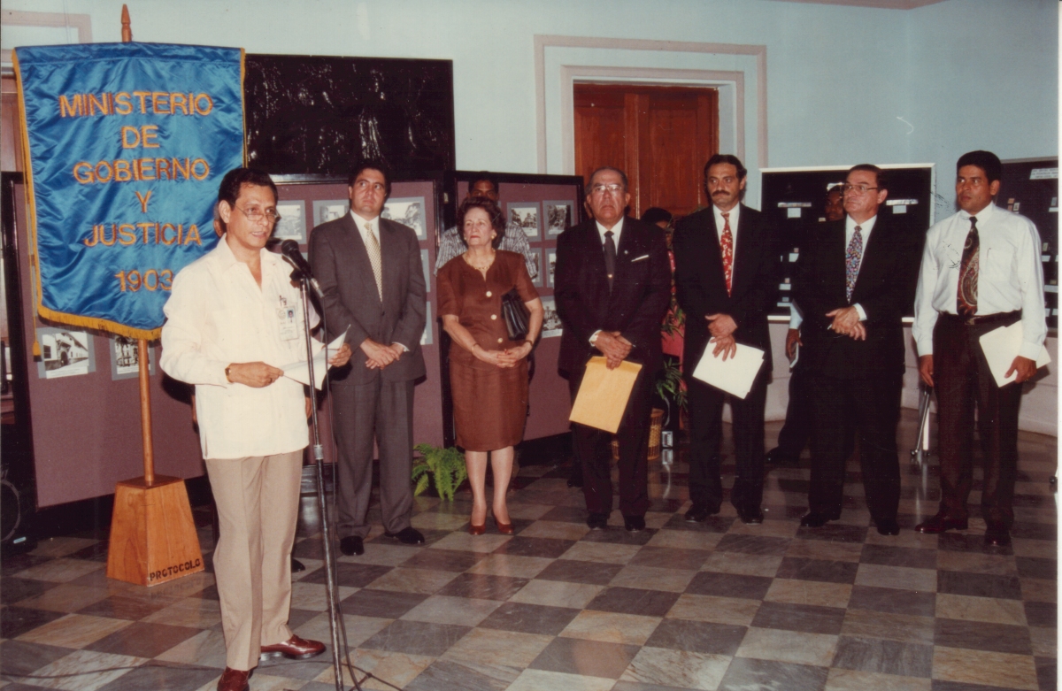 historia-de-la-asociacion-numismatica-de-panama-club-cruce-de-caminos